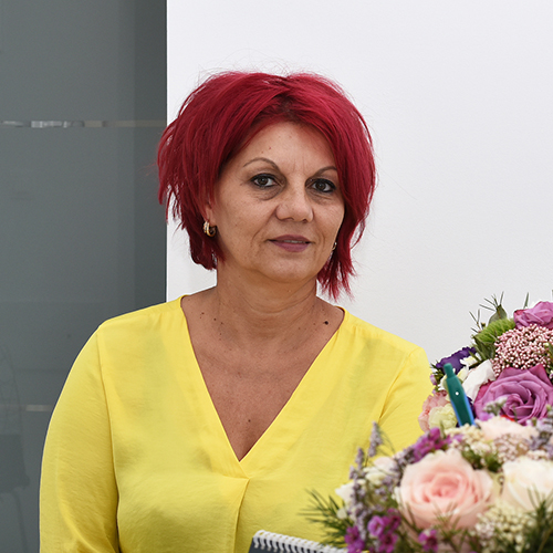 OLTEANU MIHAELA - Front desk